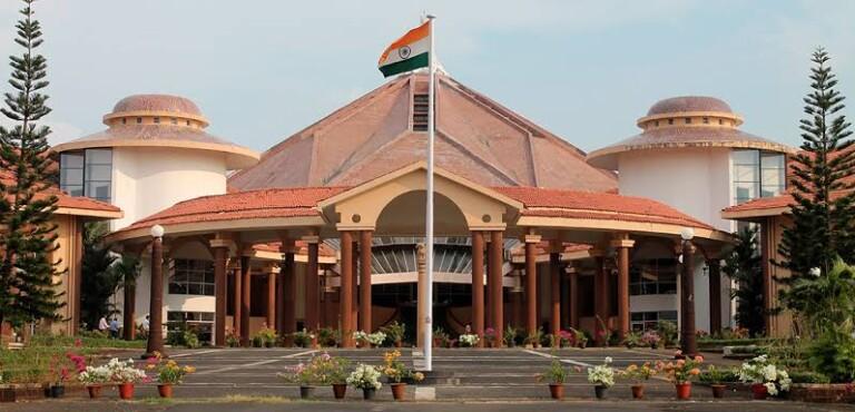 Cong urges Goa speaker to expedite disqualification petition against their ex-MLAs