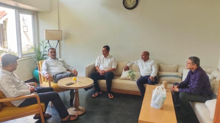 GPCC president, three MLAs meet Himachal CM; Discuss strengthening of Congress in Goa