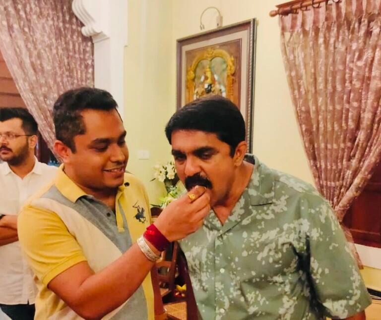“Amcho Vijai: A celebration of Goa’s leader Vijai Sardesai”  (By Durgadas Kamat)