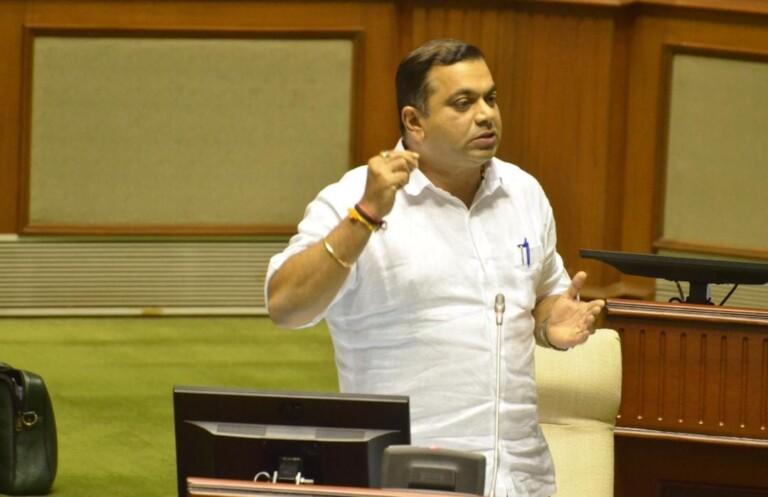 AI-based chat bots, free wi-fi in villages, digitalization of data: Khaunte