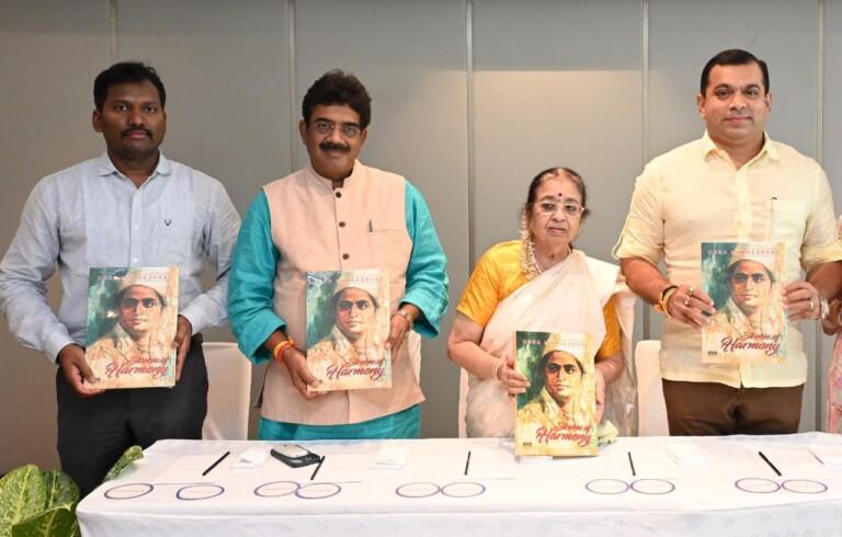 ‘STROKES OF HARMONY’, coffee table book released by TM Khaunte , MP Tanavde & singer Usha Mangeshkar ji