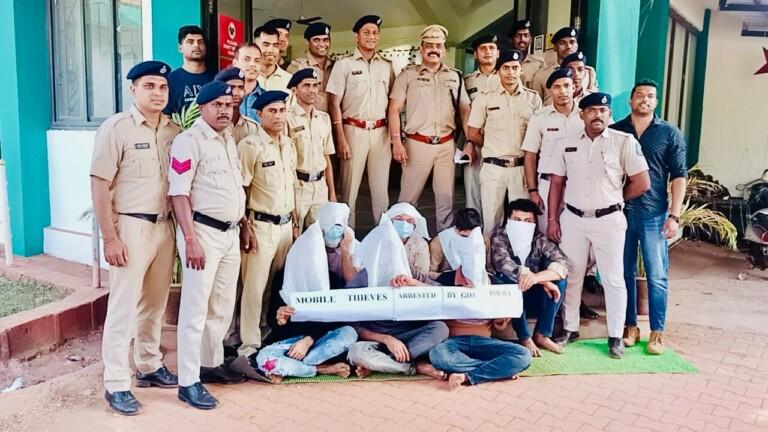 07 arrested by Anjuna Police for committing theft of high end mobile phones during sun burn festival.