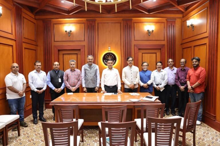 Goa CM met ISRO Director, held discussion on education through satellite