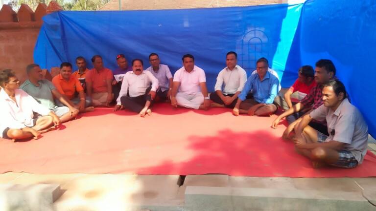 Mandrem Sarpanch Amit Sawant starts his fast-unto-death, MLA says let the protest continue