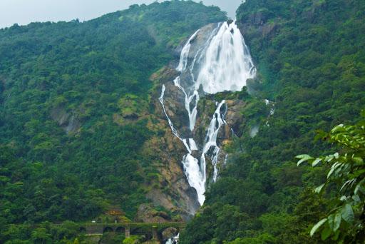 Bengaluru-based tourist goes missing from Dudhsagar waterfall