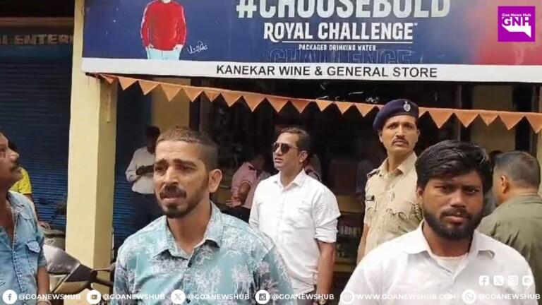 Four vehicles damage when railing of old building collapse at Mapusa