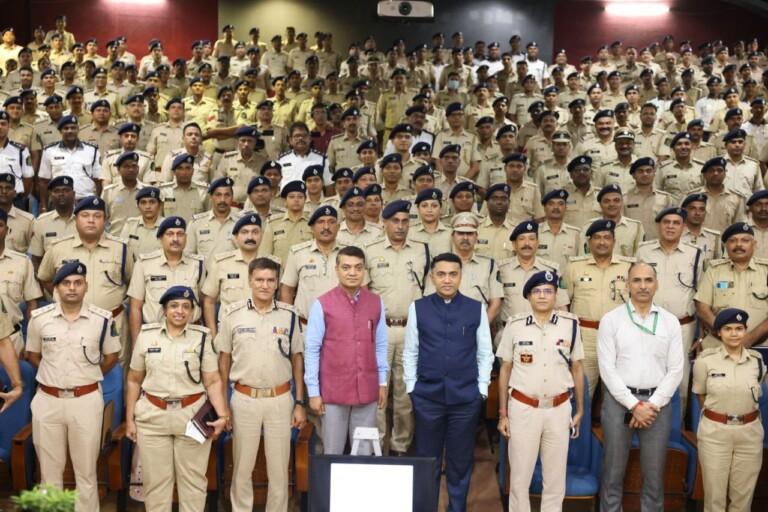 Every police station in Goa shall be able to register cyber crime complaints