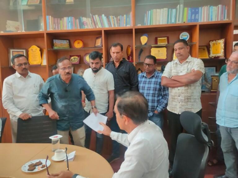गोवा विद्यापीठातील अन्यायकारक नोकरभरती प्रकरणी गोवा फॉरवर्ड नेत्यांचा कुलगुरूंना घेराव