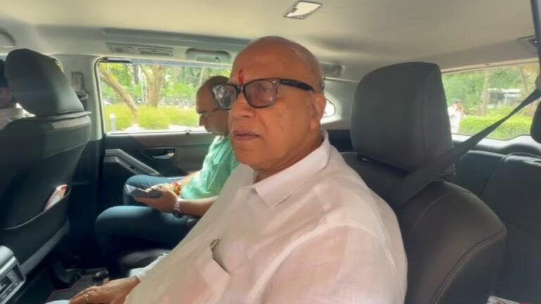 Everyone Has a Right to Contest Election: Digambar Kamat