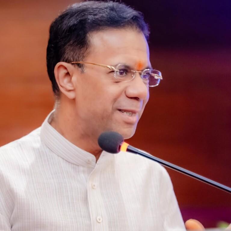 File FIR, if someone has proof of me accepting bribe for jobs: Vishwajit Rane