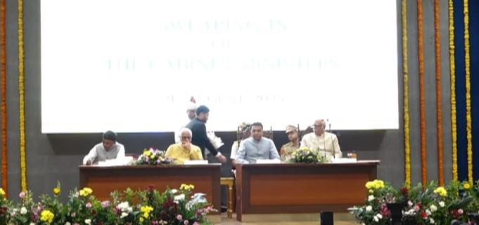 Ramesh Tawadkar, Digambar Kamat sworn in the Sawant-led cabinet