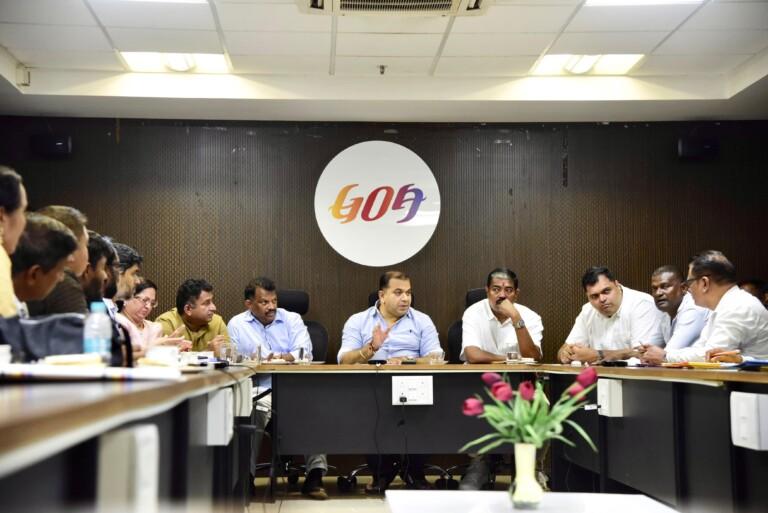 Goa Govt to Enforce Uniform Rates, Crack Down on Illegal Watersports Sales: Khaunte