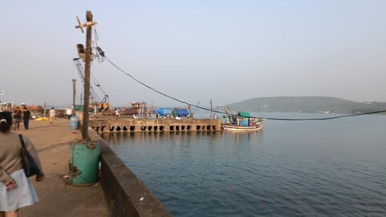 Chapora Jetty Shed Poses Serious Threat to Life; Fish Sellers Demand Immediate Action