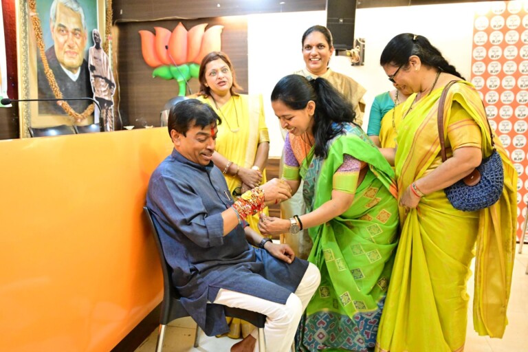 BJP Goa Mahila Morcha Karyakartas Celebrate Raksha Bandhan with State President Damu Naik